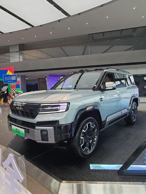 深圳285比亚迪方程豹硬派越野的爆款，英菲尼迪35周年与你共成长